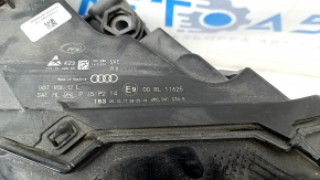 Фара передняя правая в сборе Audi Q7 16-19 LED, сломано крепление