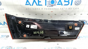 Фонарь правый Audi Q7 16-19 царапины