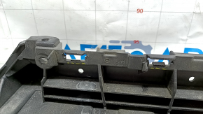 Каркас решетки радиатора grill Audi Q7 16-19 сломаны крепления
