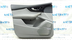 Обшивка двери карточка передняя левая Audi Q7 16-19 кожа серая BOSE, вставка кожа серая, молдин под темное дерево и черный глянец, подлокотник кожа серая, с ручкой и накладками, царапины, под чистку