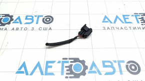 Фишка на датчик уровня жидкости бачка омывателя Volvo XC40 19-26