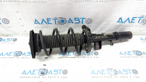 Стойка амортизатора в сборе передняя правая Volvo XC40 19-26
