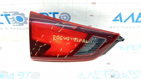 Фонарь внутренний дверь багажника левый Nissan Rogue Sport 17-19 царапины