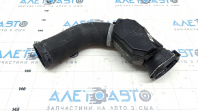 Патрубок интеркулера правый третий Volvo XC40 19-22 с резонатором