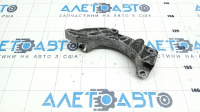 Кронштейн компрессора кондиционера Volvo XC40 19-22