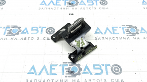 Скоба замка капота правая Volvo XC40 19-26