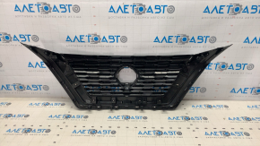Решетка радиатора grill Nissan Rogue 21-23 под камеру