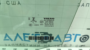 Стекло двери передней левой Volvo XC40 19-26