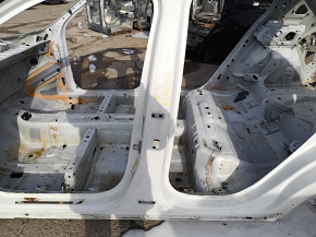 Стойка кузова центральная левая Volvo XC40 19-26 на кузове