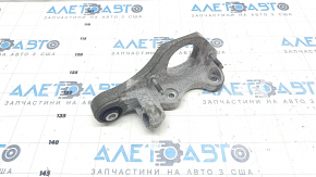 Кронштейн полуоси передний правый Volvo XC40 19-26