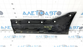 Накладка двери нижняя задняя правая Volvo XC40 19-26 структура