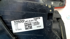 Фонарь левый Volvo XC40 19-26 царапины