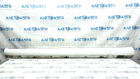 Prag stanga Mercedes Clasa C W205 300/350e/350h/400 15-18 cu turnare croma, alb