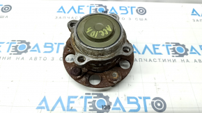Ступица задняя правая Honda Accord 18-20 2.0 hybrid, ржавая