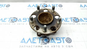 Ступица задняя правая Honda Accord 18-20 2.0 hybrid, ржавая