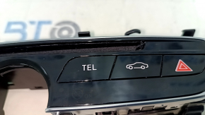 Блок кнопок центральной консоли центральный Mercedes C-class W205 15-18 под часы, скол