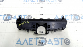 Блок кнопок центральной консоли центральный Mercedes C-class W205 15-18 под часы, скол