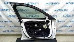 Дверь в сборе передняя левая Mercedes C-class W205 15-18 алюминий, белый 149, keyless, царапина