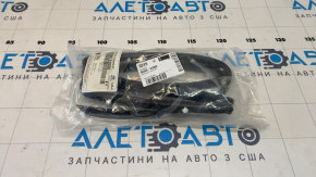 Уплотнитель капота на бампере Hyundai Santa FE 19-20
