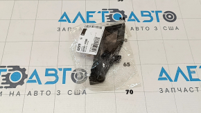 Уплотнитель решетки дворников правый Toyota Prius 50 16-22