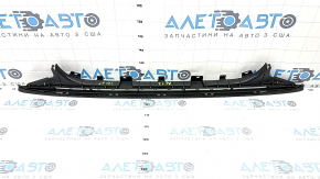 Grila inferioară a barei de protecție față Audi A6 C7 12-15 pre-restilizare