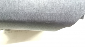 Накладка центральной консоли задняя Toyota Highlander 20-26 черная, верхняя часть, царапины