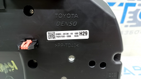 Щиток приборов Toyota Highlander 20 дисплей 7" под 8 мест, hybrid, 20к, царапины, сломано крепление