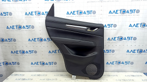 Обшивка двери карточка задняя левая Mazda CX-5 17-23 с черной вставкой кожа, подлокотник кожа черный, молдинг серый, с ручкой