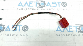Фишка на пассажирское сидение Audi A6 C7 12-17 красная