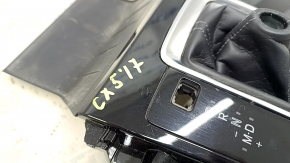 Накладка шифтера АКПП Mazda CX-5 17-24 царапины