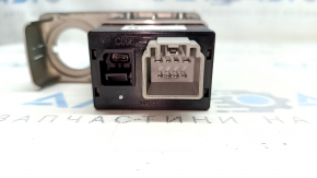 Блок USB AUX Jeep Renegade 15-18