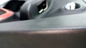 Cartelă de ornamente uși spate stânga Jeep Renegade 15-22 TRH piele neagră, zgârieturi, inserție roșie