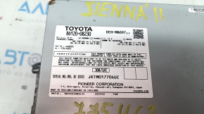 Головное устройство Toyota Sienna 11-14 полез хром на крутилке, царапины