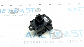 Кнопка паркинга Ford Escape MK4 20-26 трещина