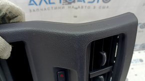 Decorație consola centrală spate Ford Edge 15-24 neagră, cu deflector de conducte de aer și brichetă, zgârieturi