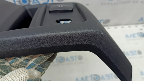 Decorație consola centrală spate Ford Edge 15-24 neagră, cu deflector de conducte de aer și brichetă, zgârieturi