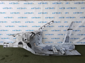 Четверть передняя правая Audi A6 C7 12-15 отпилена, белая, примят порог