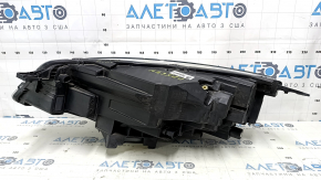 Фара передняя правая в сборе Ford Escape MK4 20-22 LED, царапины, трещина, полез лак