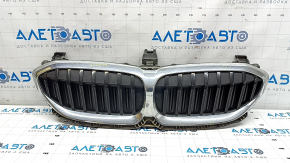 Решетка радиатора grill в сборе BMW 3 G20 19-22 с жалюзи, хром, без камеры, песок, надлом креп