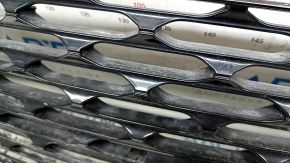 Решетка радиатора grill Ford Escape MK4 20-22 сетка, черный глянец, хром обрамление, песок