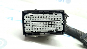 Фишка на блок ECU компьютер двигателя Ford Escape MK4 20- hybrid правая, под разъем A