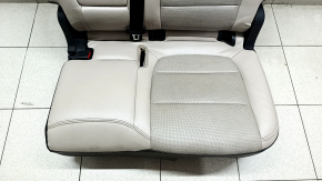 Задний ряд сидений 2 ряд левый Ford Escape MK4 20-22 без airbag, кожа, бежевая с черным, перфорация, с подлокотником и ремнем, царапины, трещина накладки, под чистку