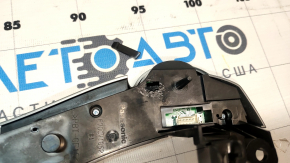 Кнопки управления на руле правые Toyota Prius V 12-14 потерта, сломано крепление