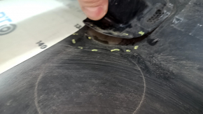 Накладка заднего бампера нижняя Jeep Cherokee KL 19-21 под 2 трубы, серая, царапины, примято, сорвано крепление