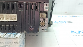 Головное устройство Toyota Rav4 06-12 царапины, скол