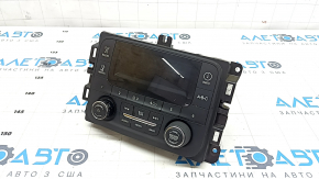 Monitorul, afișajul Jeep Renegade 15 - afișaj mic, defect al regulatorului de volum