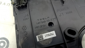 LOW VOLTAGE CONTROLLER RIGHT Tesla Model Y 20-25