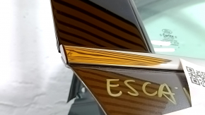 Дверь в сборе передняя правая Ford Escape MK3 13-19 графит J7, тычки, вмятина, царапины на накладке