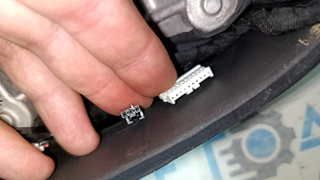 Руль голый Jeep Cherokee KL 14-21 кожа черн, с подогревом, с нижней накладкой, вмятины, царапины