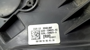 Фара передняя правая голая Ford Escape MK3 17-19 рест галоген светлая, песок, царапины